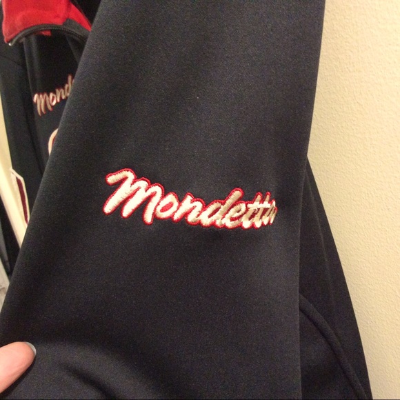 Mondetta Canada jacket - Picture 5 of 9